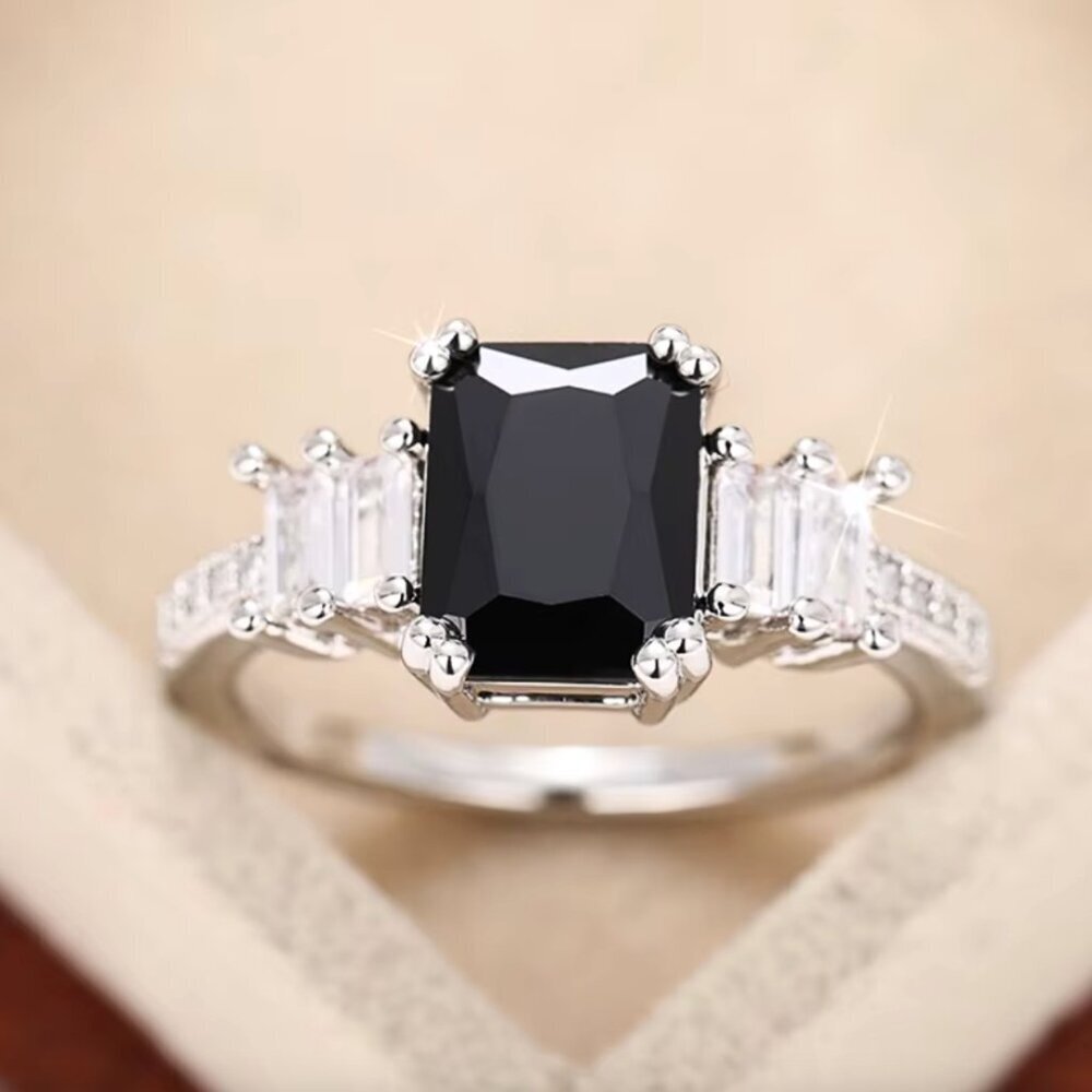 NEW 14k White Gold Black Sapphire Diamond Ring Band
